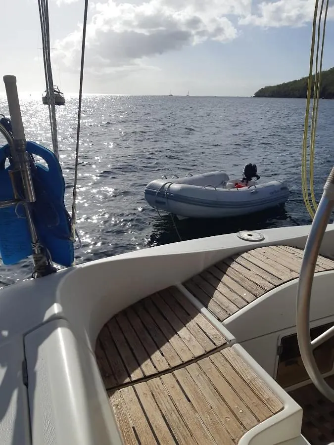 Botel T'Chevere Vivre Avec Les Tortues Autour. Hotel Les Anses-d'Arlets Martinique